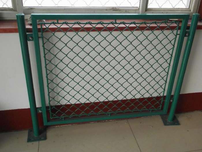 Durable Chain Link Fence for Sports Courts – Weld-Free & Rust-Resistant