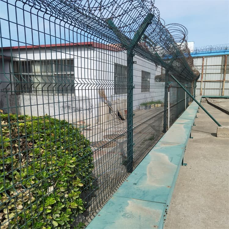 Beyond Barbed Wire: The Engineering Behind Modern Prison Perimeter Fencing (And Why Installation Errors Create Security Gaps)