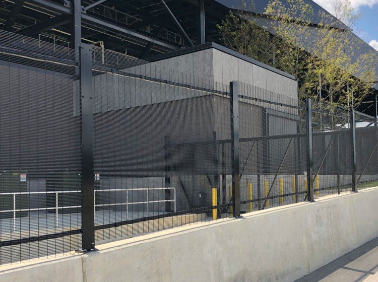 UltimateDefense: Commandfence High-Security Series