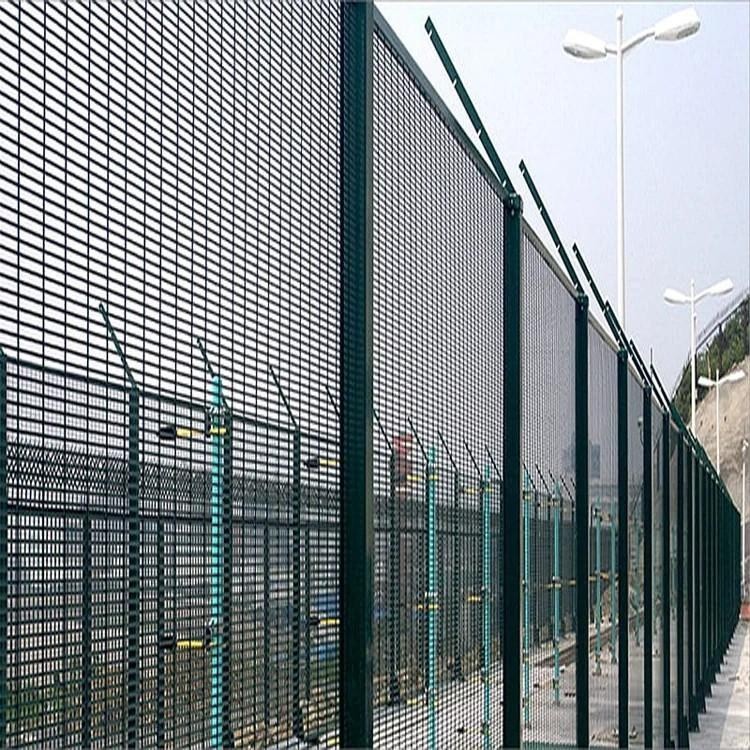 Continuous high-security perimeter fence installation