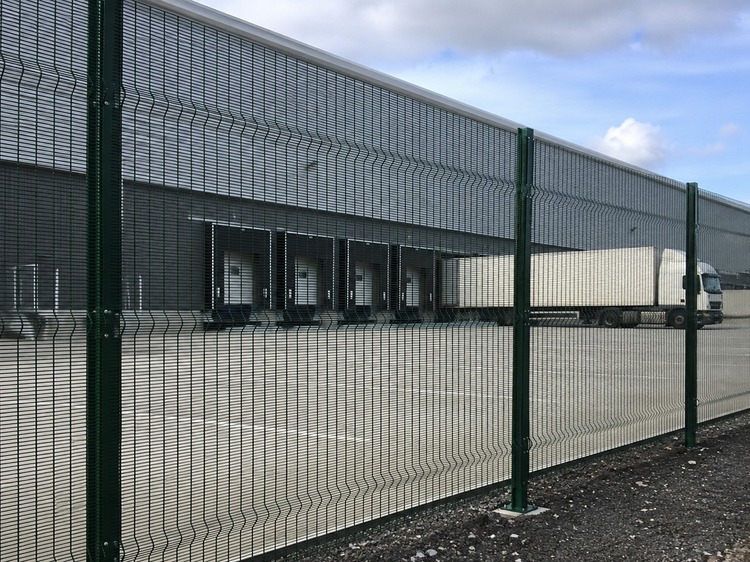 3D welded mesh fence around warehouse loading bays