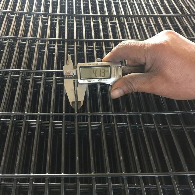 Inspección dimensional de alambre / malla durante el control de calidad de fabricación.