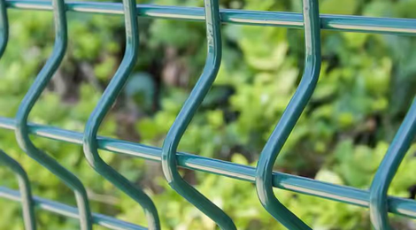 Why Do High-Speed Railway Stations Often Use 3D Welded Mesh Fencing? | CommandFence