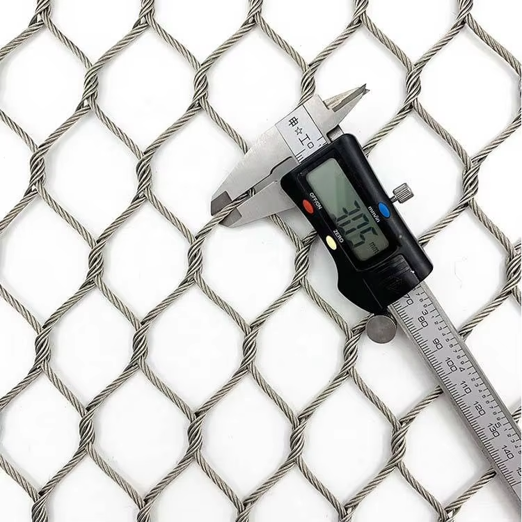 Measured mesh opening of steel wire rope net