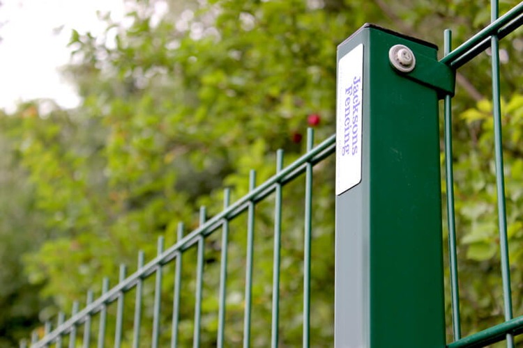 St Georges School | post and connection clip detail
