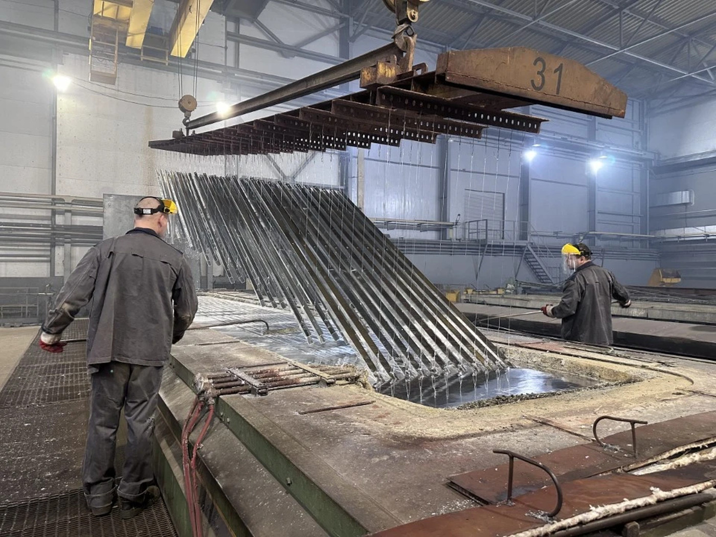 Galvanización caliente de componentes de valla de acero fabricado