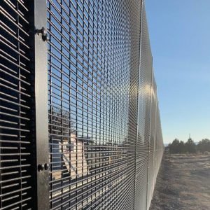 4D-alternative cross wire fence for USA 2