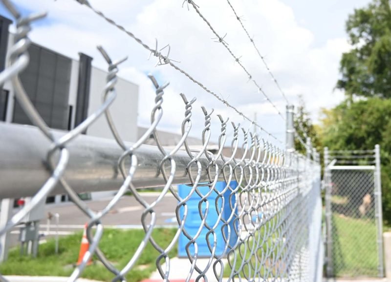 chain-link-fence-application